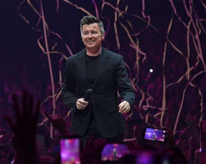 Rick Astley celebrates ‘Never Gonna Give You Up’ turning 35