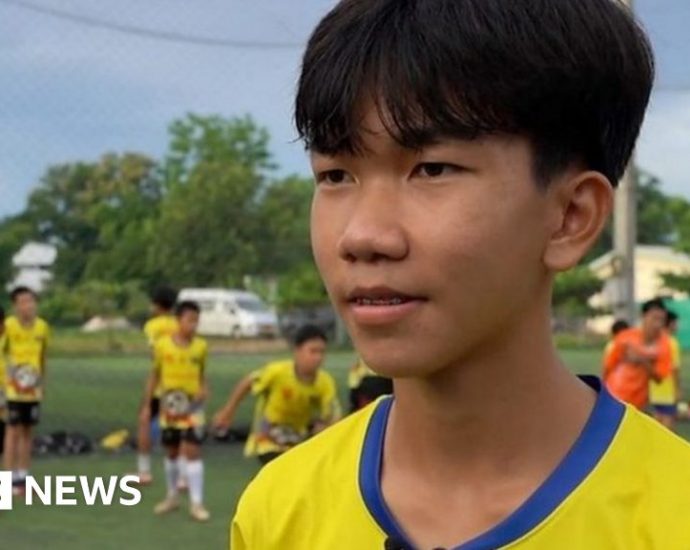 Thai cave rescue: Meeting saved footballers four years later