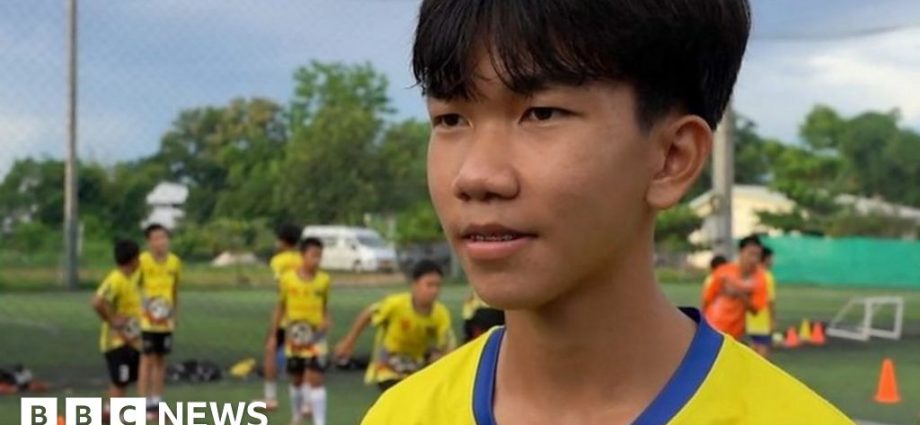 Thai cave rescue: Meeting saved footballers four years later