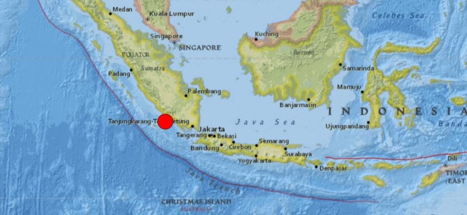 6.4-magnitude earthquake hits southern Sumatra, Indonesia