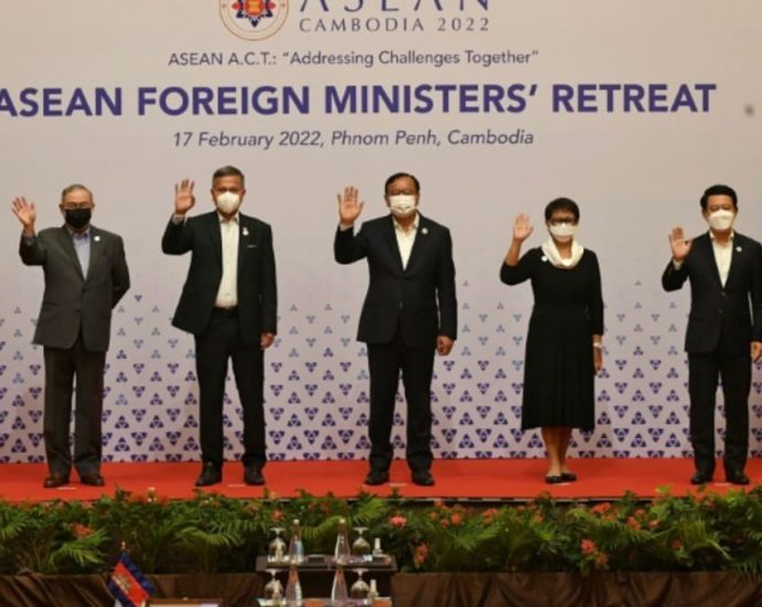 ASEAN foreign ministers to push for tougher action on Myanmar