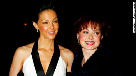 Ashley Judd pens powerful piece about 'the right to keep' pain private