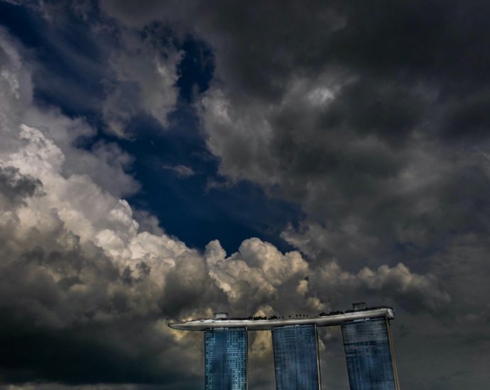 Bellwether Singapore buffeted by global headwinds