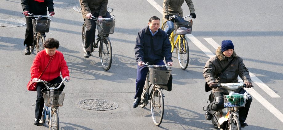 ‘BMW since birth’: Chinese mother mocks ‘poor’ bike-riding teacher on Weibo for making ‘study look useless’, demands he buy a car