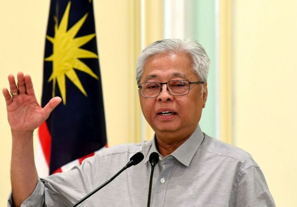 Civil servants to get additional RM100 increment among other goodies, says PM