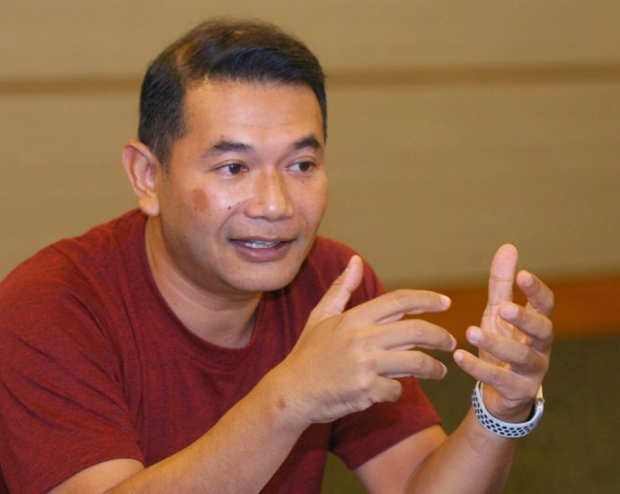 Cops confirm report lodged against Rafizi over LCS claims