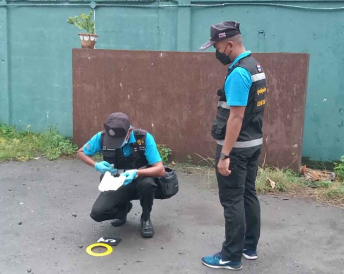 Customer shot dead outside Phuket pub