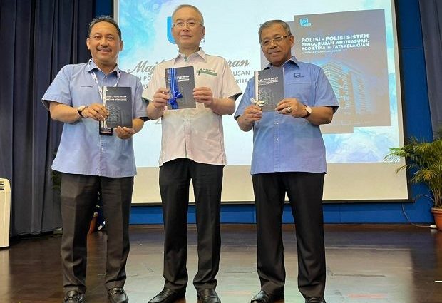 Dr Wee urges Johor Port Authority to keep up positive growth
