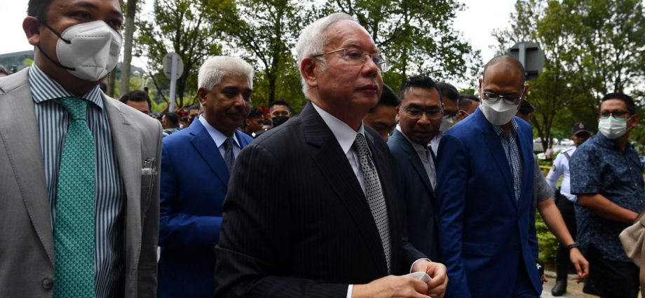 Final SRC appeal: Apex Court upholds Najib's guilty verdict