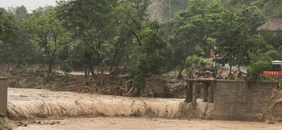 Four dead in China flash flood