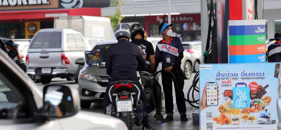 Govt ‘too slow’ to tackle fuel prices