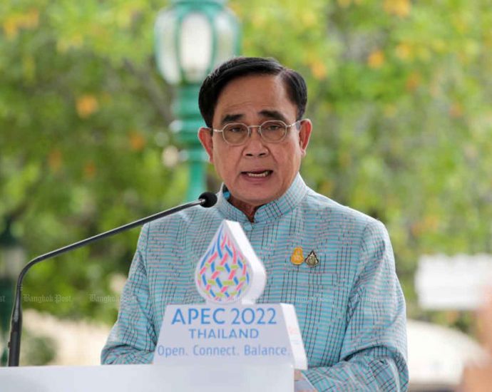 Group wants opinions on Gen Prayut’s tenure