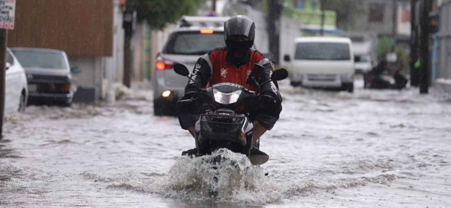 Heavy rain to continue