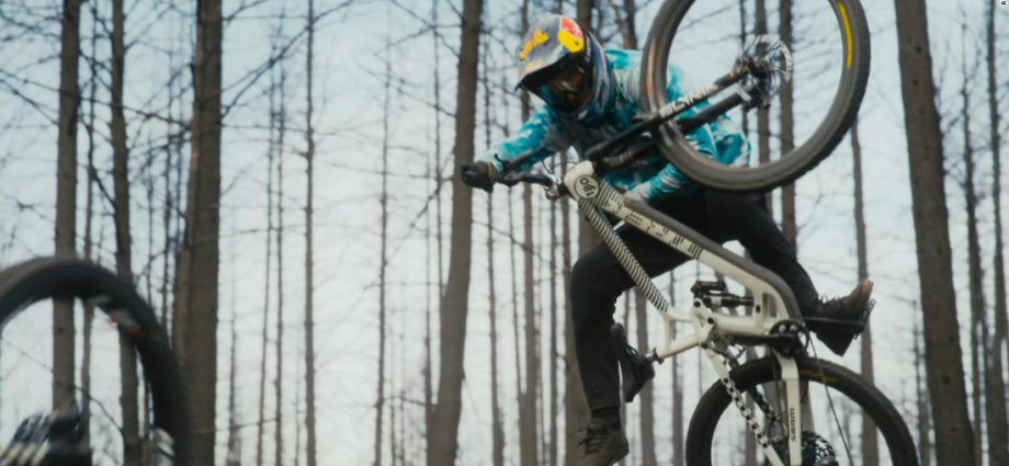 How two mountain bikers produced a stunning feat of skill