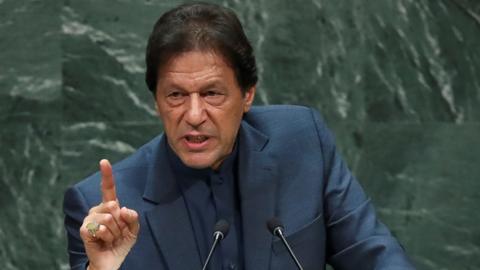 Imran Khan: Supporters show solidarity with ex-Pakistan PM