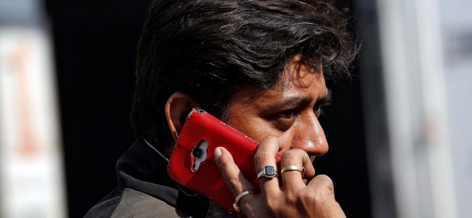 India to oust Chinese phone brands from local markets