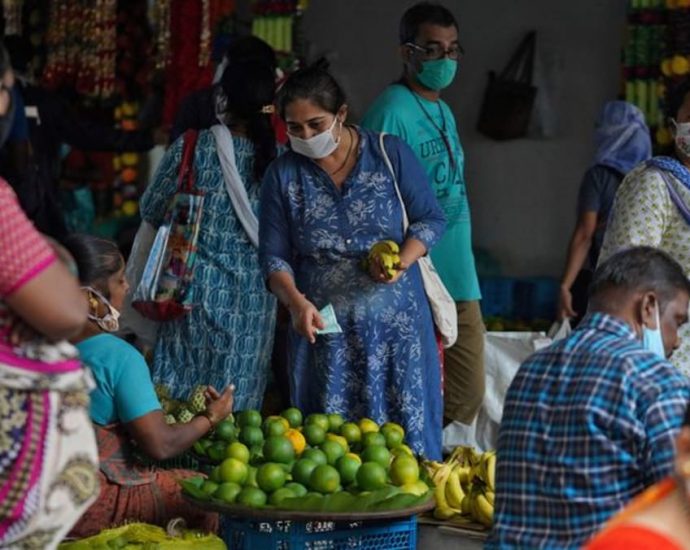 India’s economy probably grew at its fastest pace in a year in June quarter