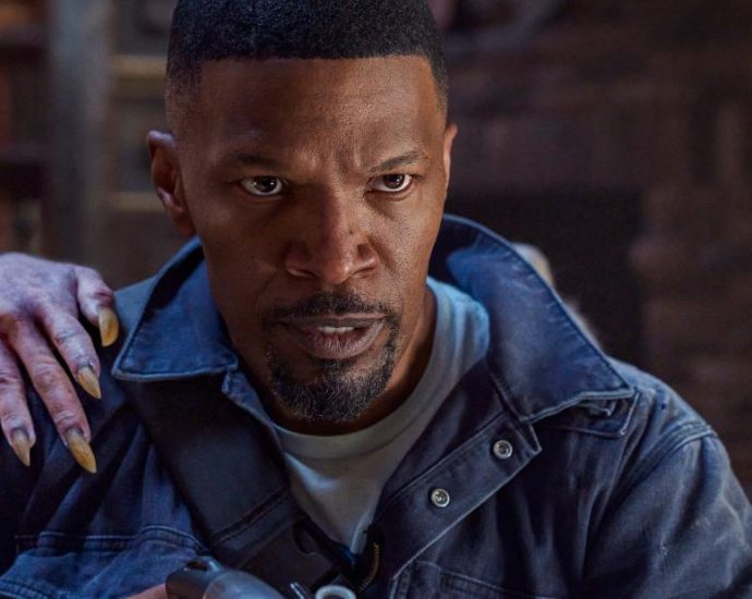 Jamie Foxx rises again as dad, the vampire hunter, in Netflix’s dreary ‘Day Shift’