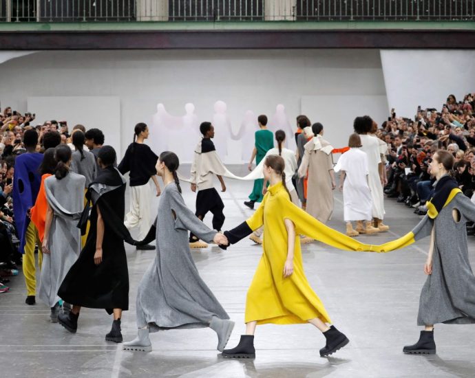 Japanese fashion designer Issey Miyake has died aged 84