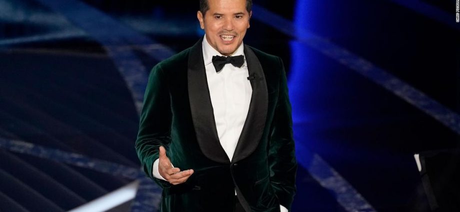 John Leguizamo and other Latino actors call out James Franco’s casting as Fidel Castro