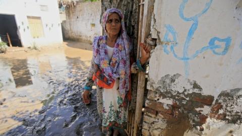 Pakistan floods: Map and before/after photos show extent of devastation