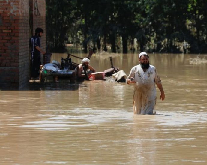 Pakistan foreign minister says help needed after ‘overwhelming’ floods