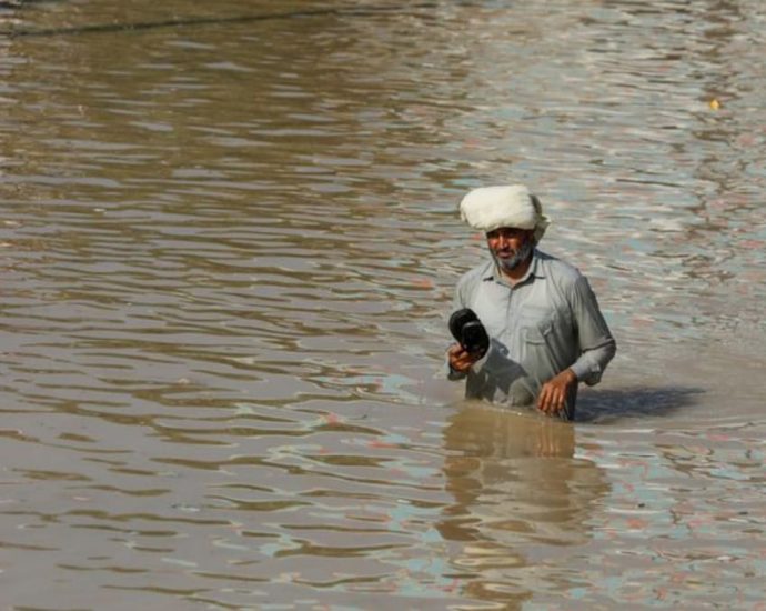 Pakistan to consider vegetable imports from arch-rival India to mitigate floods fallout