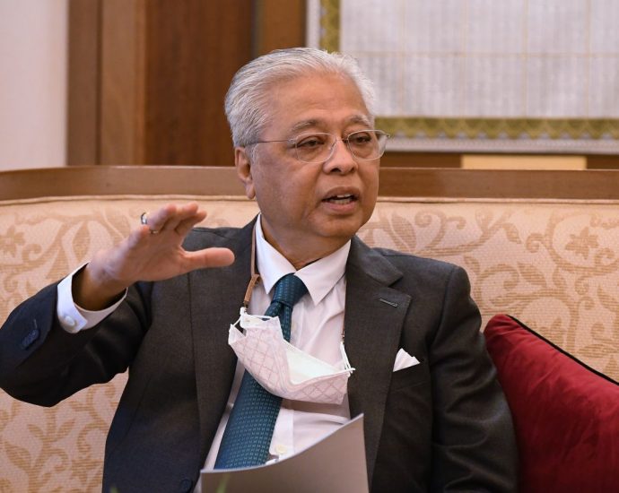 PM denies being pressured by Umno to call for GE15