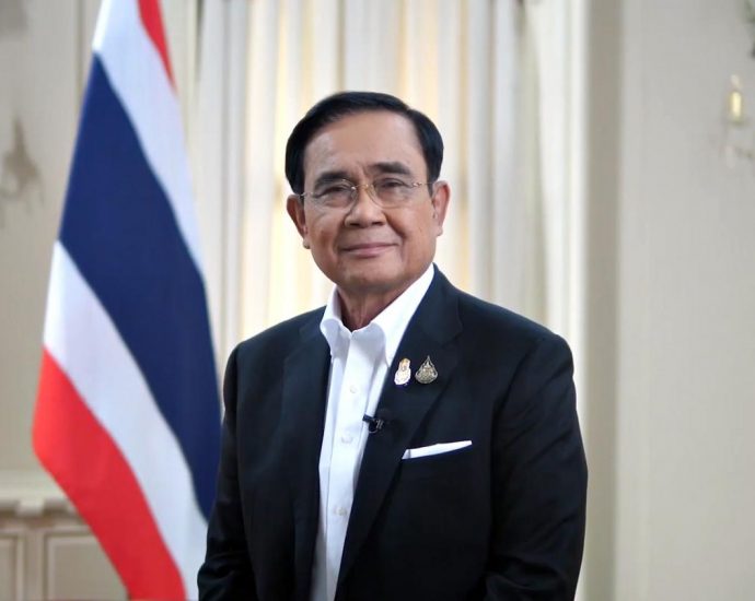 Prayut: Let court rule on tenure dispute