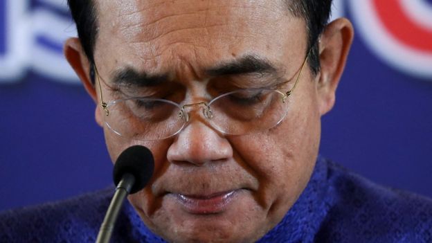 Prayuth Chan-ocha: Thai court suspends PM from office