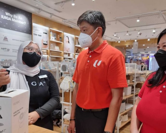 Retail staff to get pay increases from Sep 1, with expansion of Progressive Wage Model