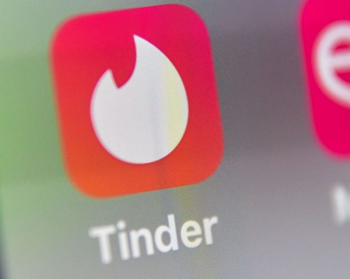 She swiped right, and lost RM261,000