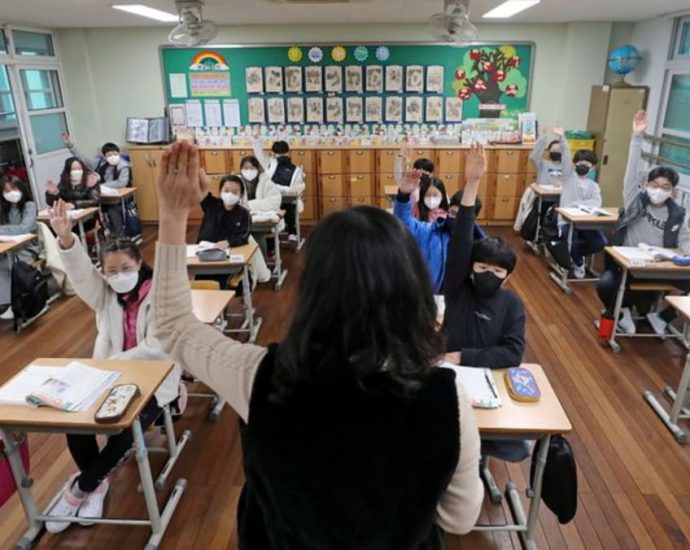 South Korea minister quits after school-age plan prompts backlash