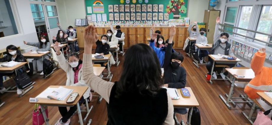 South Korea minister quits after school-age plan prompts backlash