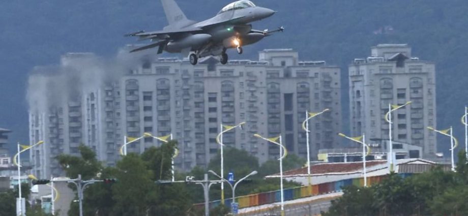 Taiwan’s air force flexes muscles in face of Chinese war games