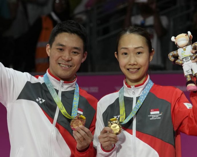 Terry Hee and Jessica Tan win Singapore’s first Commonwealth Games badminton mixed doubles gold