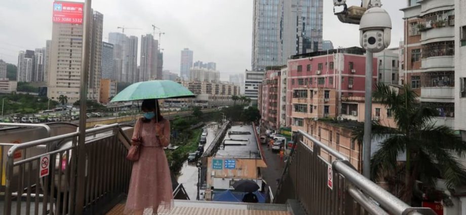 Tropical storm Ma-on barrels towards Hong Kong, Guangdong province