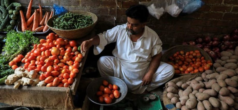 Vegetable prices spike in flood-hit Pakistan as food crisis looms