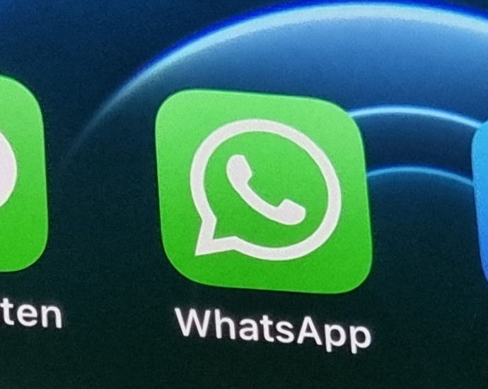 Want to leave a group chat on the sly? WhatsApp is working on it