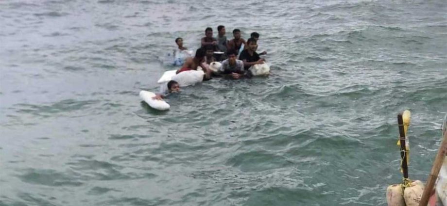 10 Rohingya rescued from sea, 41 others found on island