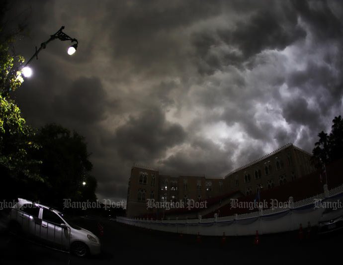 62 provinces, including Bangkok, warned to brace for more heavy rain