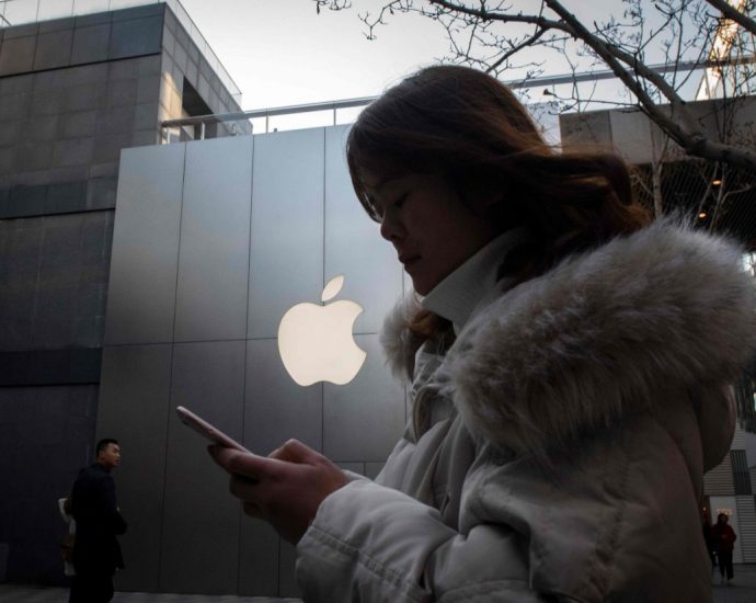 Apple’s China iCloud operator warns of ‘dire’ Covid lockdown