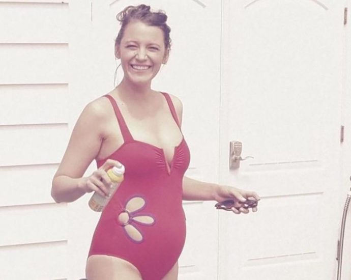 Blake Lively shares pregnancy pics to thwart paparazzi