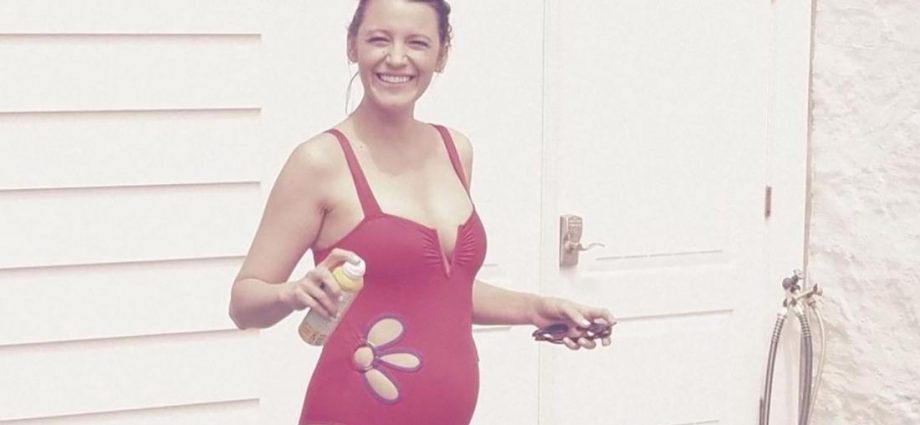 Blake Lively shares pregnancy pics to thwart paparazzi
