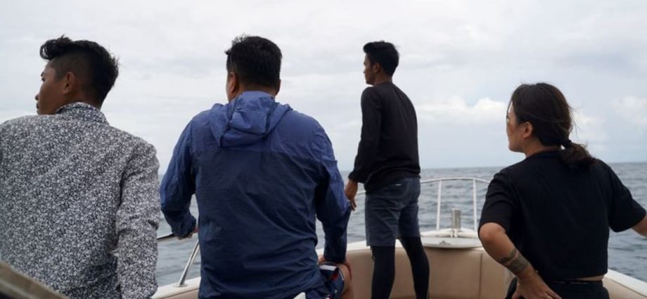 Cambodia still searching for at least 10 Chinese missing from sunken boat
