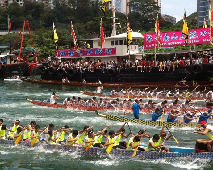 Dragon boat racers ditch Hong Kong for Thailand