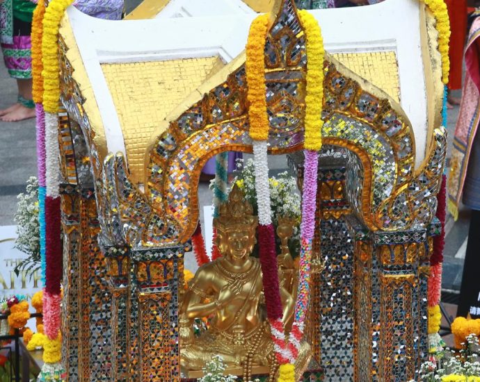 Erawan shrine donations hit B1.8bn