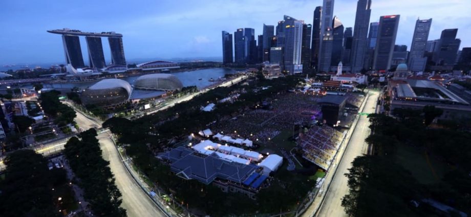 Fans, businesses shift into high gear for F1 Singapore Grand Prix