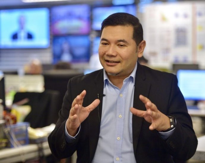 Focus on fighting Barisan, Perikatan and not which seats to contest, says Rafizi