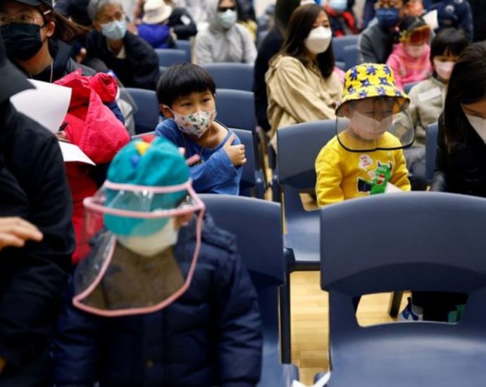 Hong Kong to extend COVID-19 vaccine pass scheme to 5-year-olds